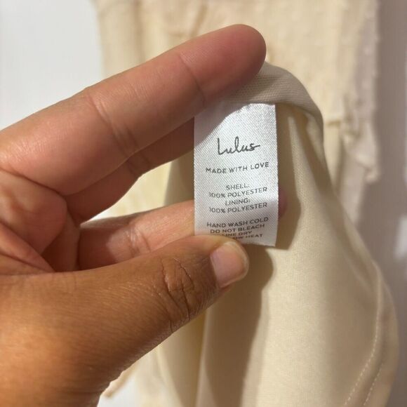 Lulus Womens Swiss Dot Ruffled Midi Dress S Cream Front Slit Beach Travel V-Neck - Picture 10 of 11